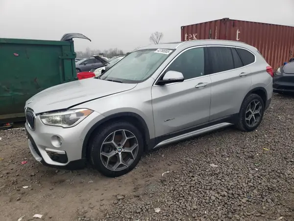 WBXHT3C36J5F90135 2018 BMW X1 - Image 1