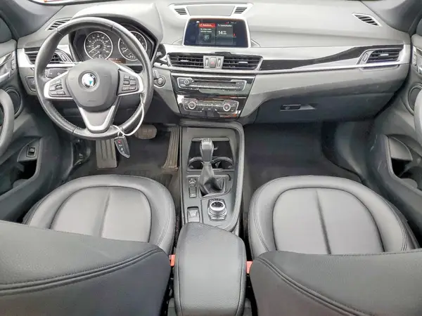 WBXHT3C36J5F93195 2018 BMW X1 - Image 8