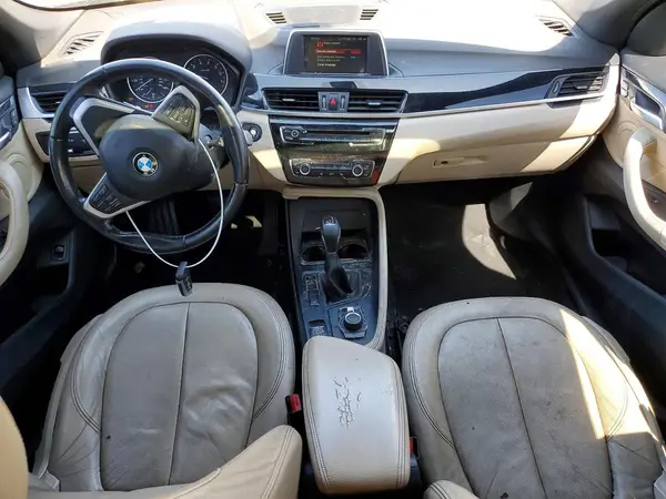 WBXHT3C36J5K20462 2018 BMW X1 - Image 8