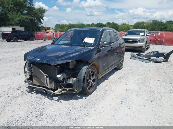 WBXHT3C36J5K23071 2018 BMW X1 - Image 2