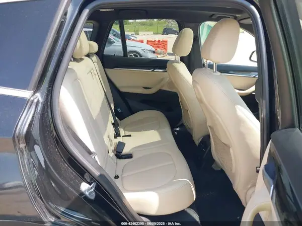 WBXHT3C36J5K23930 2018 BMW X1 - Image 8