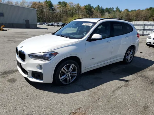 WBXHT3C36J5K24009 2018 BMW X1 - Image 1