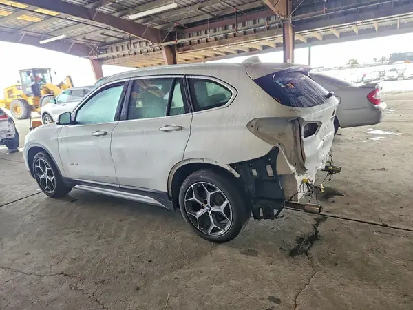 WBXHT3C36J5K24740 2018 BMW X1 - Image 2