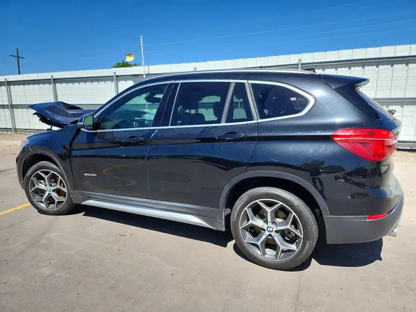 WBXHT3C36J5K25189 2018 BMW X1 - Image 2