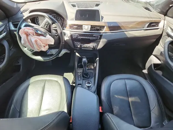 WBXHT3C36J5K25189 2018 BMW X1 - Image 8