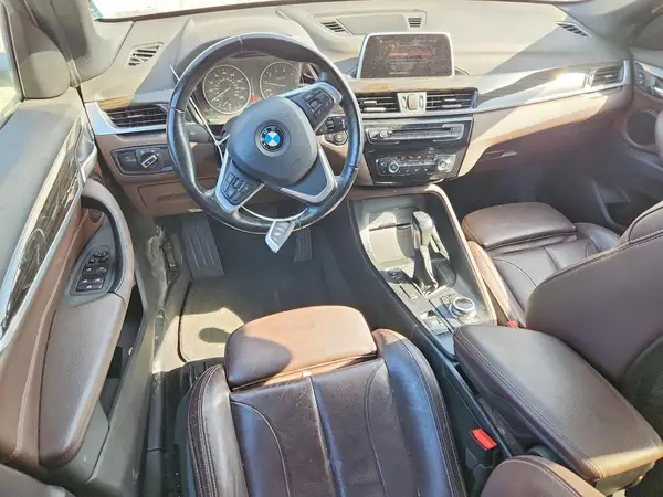 WBXHT3C36J5K25354 2018 BMW X1 - Image 8