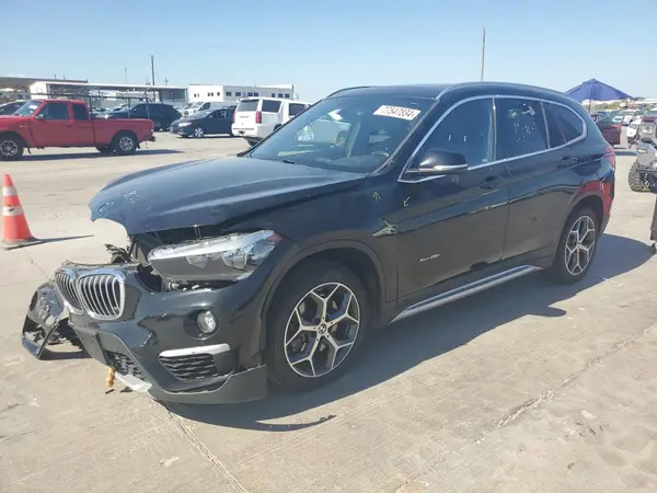 WBXHT3C36J5K25497 2018 BMW X1 - Image 1