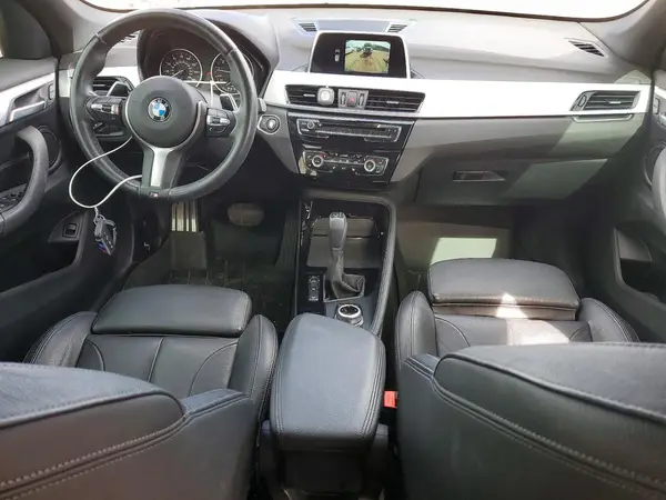 WBXHT3C36J5K27380 2018 BMW X1 - Image 8
