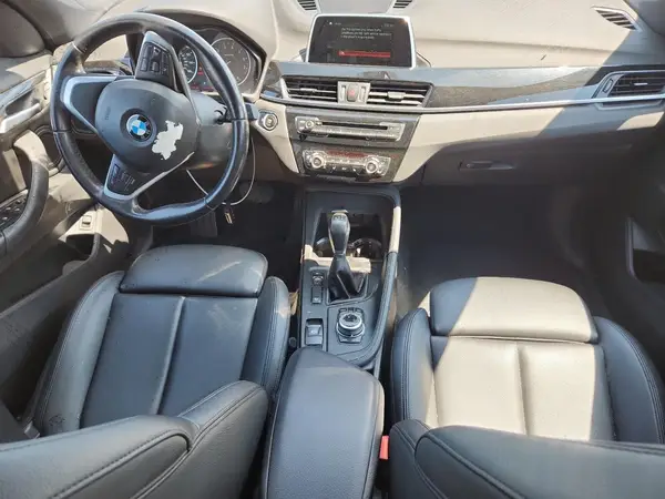 WBXHT3C36J5K28125 2018 BMW X1 - Image 8