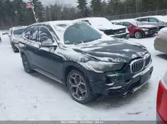 WBXHT3C36J5K28335 2018 BMW X1