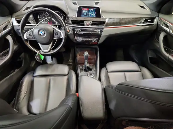 WBXHT3C36J5K28366 2018 BMW X1 - Image 8