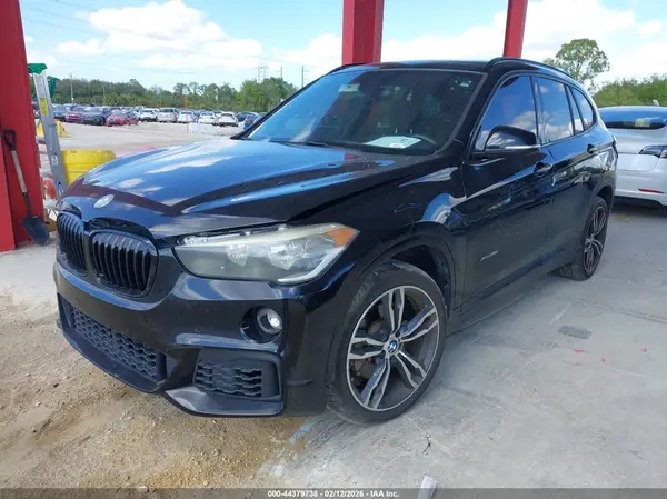 WBXHT3C36J5K28495 2018 BMW X1 - Image 2
