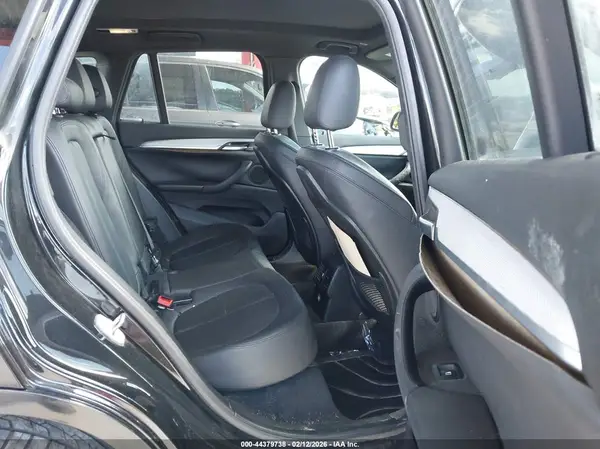 WBXHT3C36J5K28495 2018 BMW X1 - Image 8