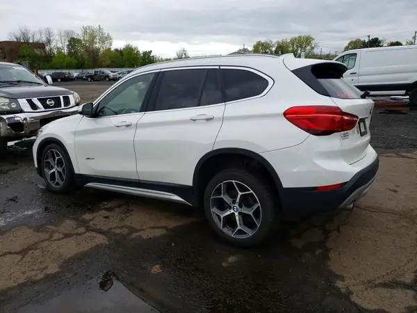 WBXHT3C36J5K28786 2018 BMW X1 - Image 2