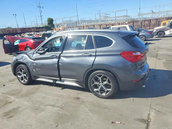 WBXHT3C36J5K31137 2018 BMW X1 - Image 2