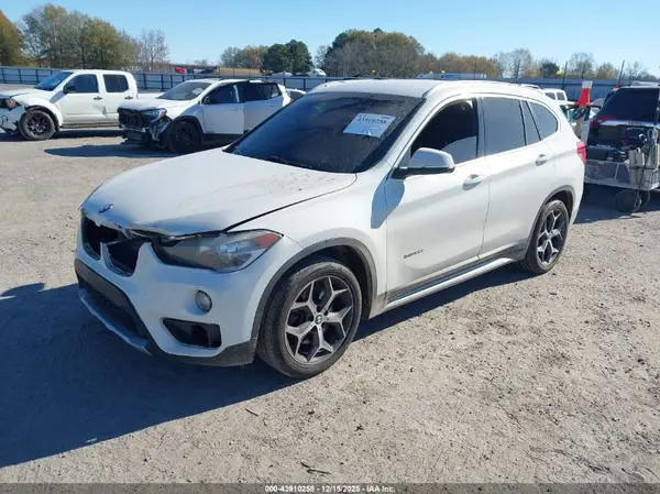 WBXHT3C36J5L25518 2018 BMW X1 - Image 2