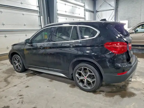 WBXHT3C36J5L29603 2018 BMW X1 - Image 2