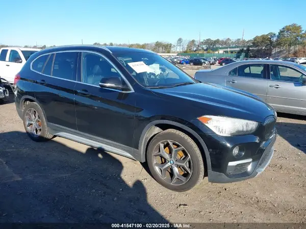 WBXHT3C36J5L29746 2018 BMW X1 - Image 1