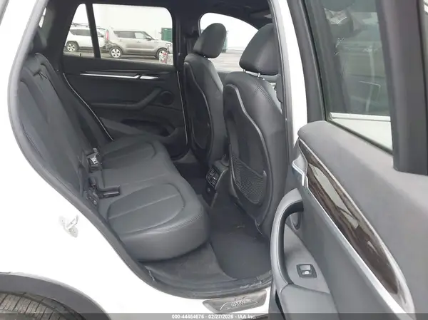 WBXHT3C37G5E50152 2016 BMW X1 - Image 8