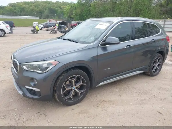 WBXHT3C37G5E51267 2016 BMW X1 - Image 2