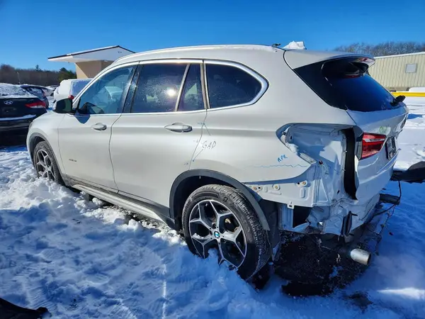 WBXHT3C37G5E51656 2016 BMW X1 - Image 2