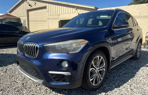 WBXHT3C37G5E51978 2016 BMW X1 - Image 2