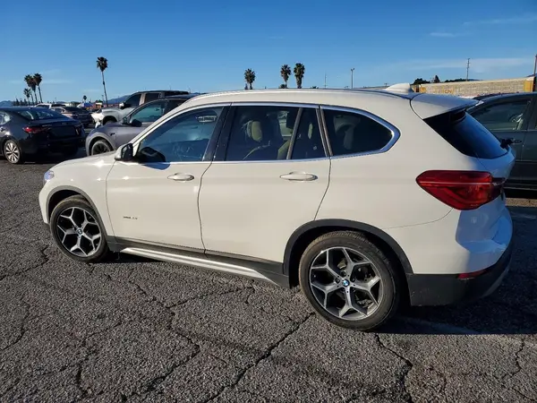 WBXHT3C37G5E54475 2016 BMW X1 - Image 2