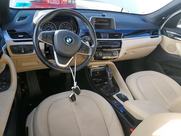 WBXHT3C37G5E54475 2016 BMW X1 - Image 8