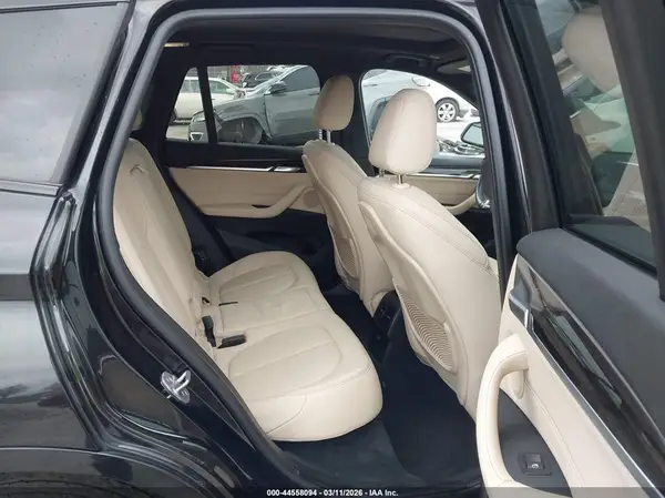 WBXHT3C37G5E54900 2016 BMW X1 - Image 8