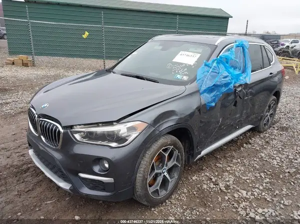 WBXHT3C37G5F64605 2016 BMW X1 - Image 2