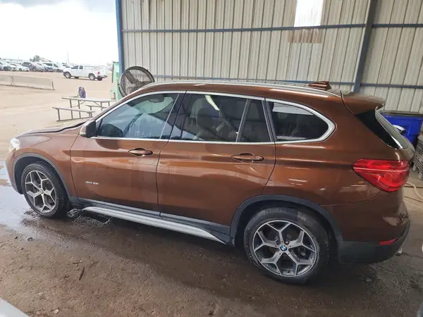 WBXHT3C37G5F65205 2016 BMW X1 - Image 2