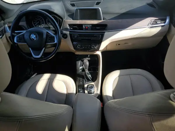 WBXHT3C37G5F66807 2016 BMW X1 - Image 8