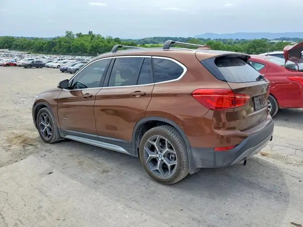 WBXHT3C37GP880247 2016 BMW X1 - Image 2