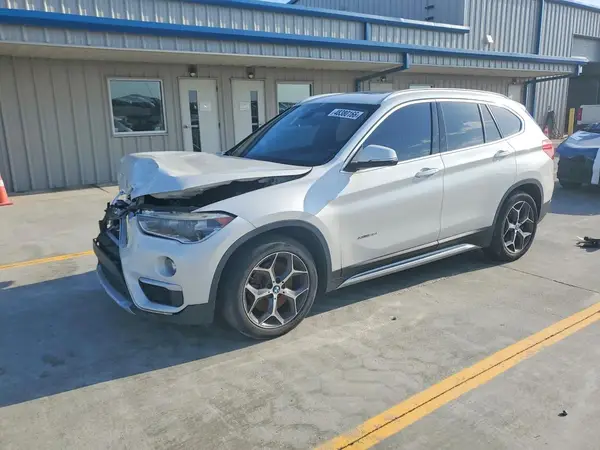 WBXHT3C37GP881270 2016 BMW X1 - Image 1