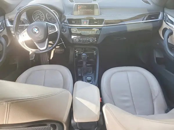 WBXHT3C37GP881270 2016 BMW X1 - Image 8