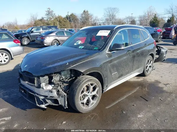 WBXHT3C37GP881303 2016 BMW X1 - Image 2