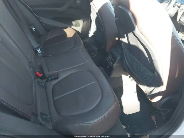 WBXHT3C37GP881608 2016 BMW X1 - Image 8