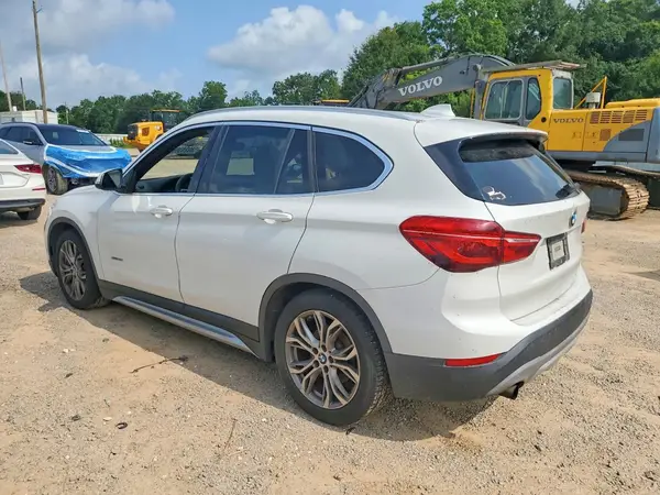 WBXHT3C37GP881723 2016 BMW X1 - Image 2