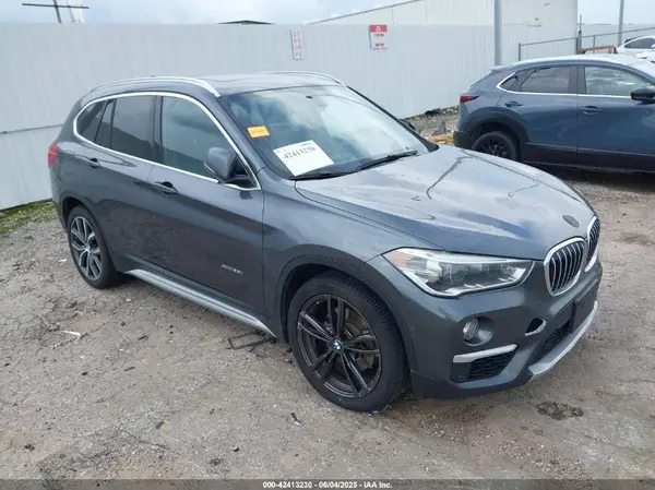WBXHT3C37GP882354 2016 BMW X1 - Image 1