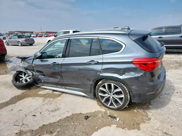 WBXHT3C37GP882497 2016 BMW X1 - Image 2