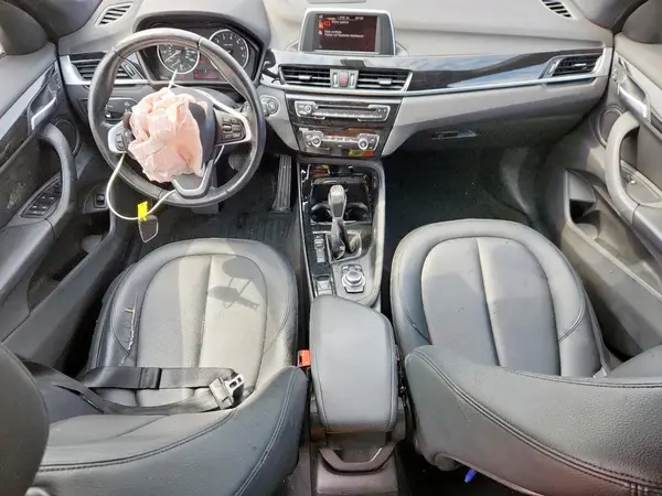 WBXHT3C37GP882497 2016 BMW X1 - Image 8