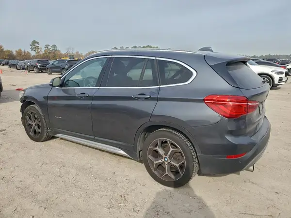 WBXHT3C37GP884895 2016 BMW X1 - Image 2