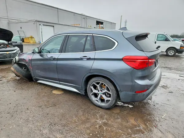 WBXHT3C37GP885366 2016 BMW X1 - Image 2