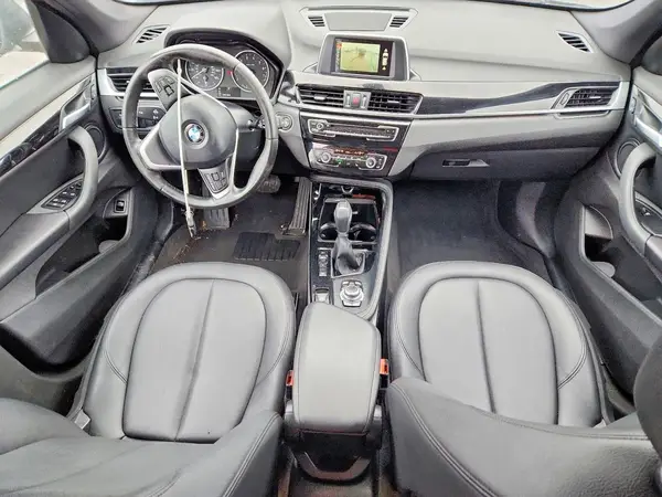 WBXHT3C37GP885366 2016 BMW X1 - Image 8
