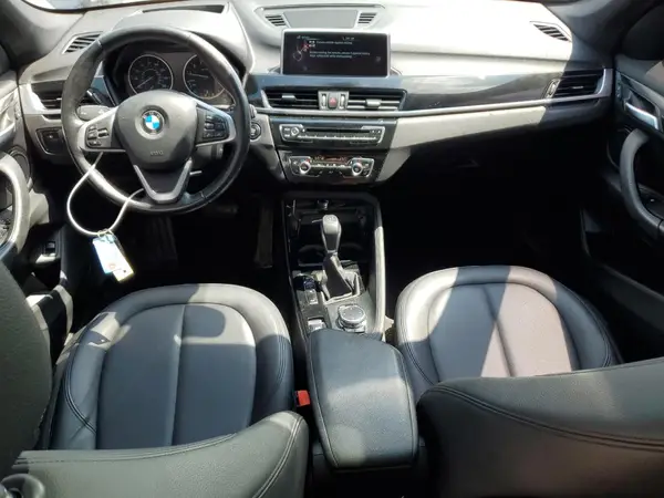 WBXHT3C37GP885593 2016 BMW X1 - Image 8