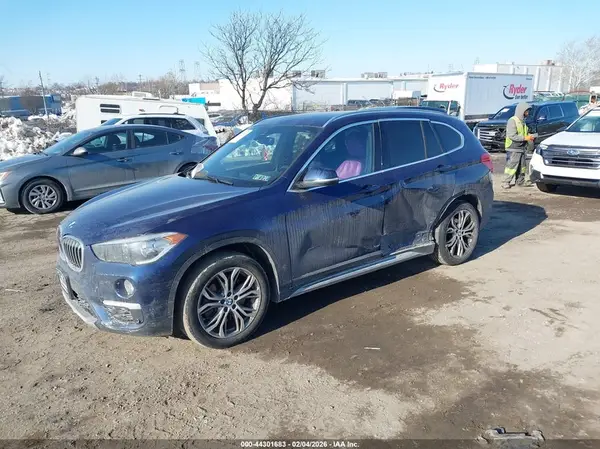 WBXHT3C37GP886047 2016 BMW X1 - Image 2