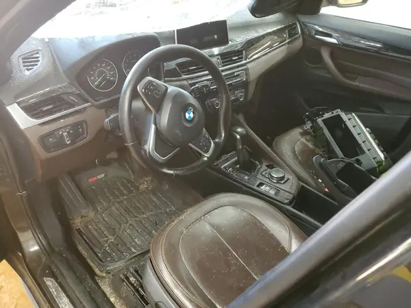 WBXHT3C37GP886940 2016 BMW X1 - Image 8