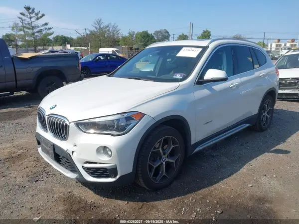 WBXHT3C37GP887814 2016 BMW X1 - Image 2