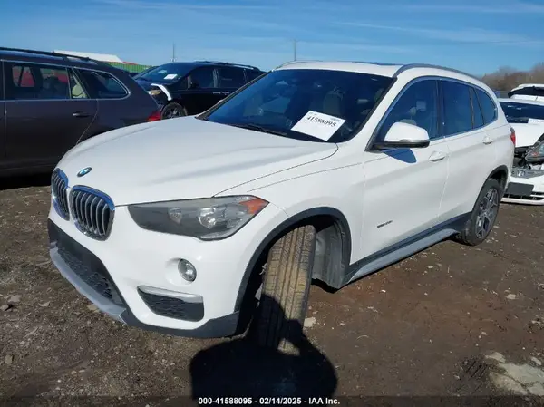 WBXHT3C37H5F69725 2017 BMW X1 - Image 2