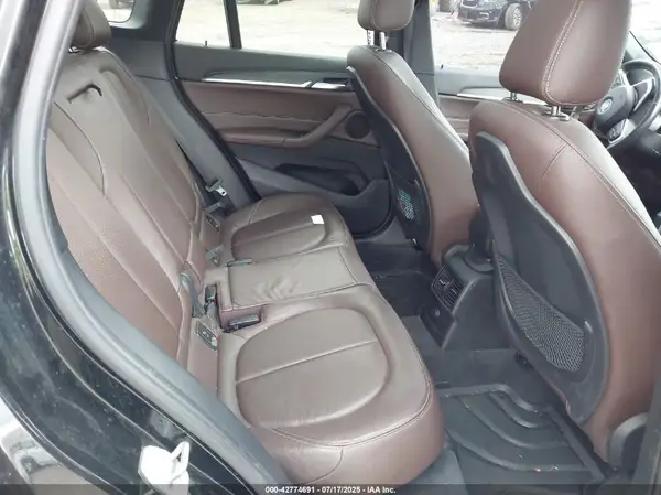 WBXHT3C37H5F69935 2017 BMW X1 - Image 8